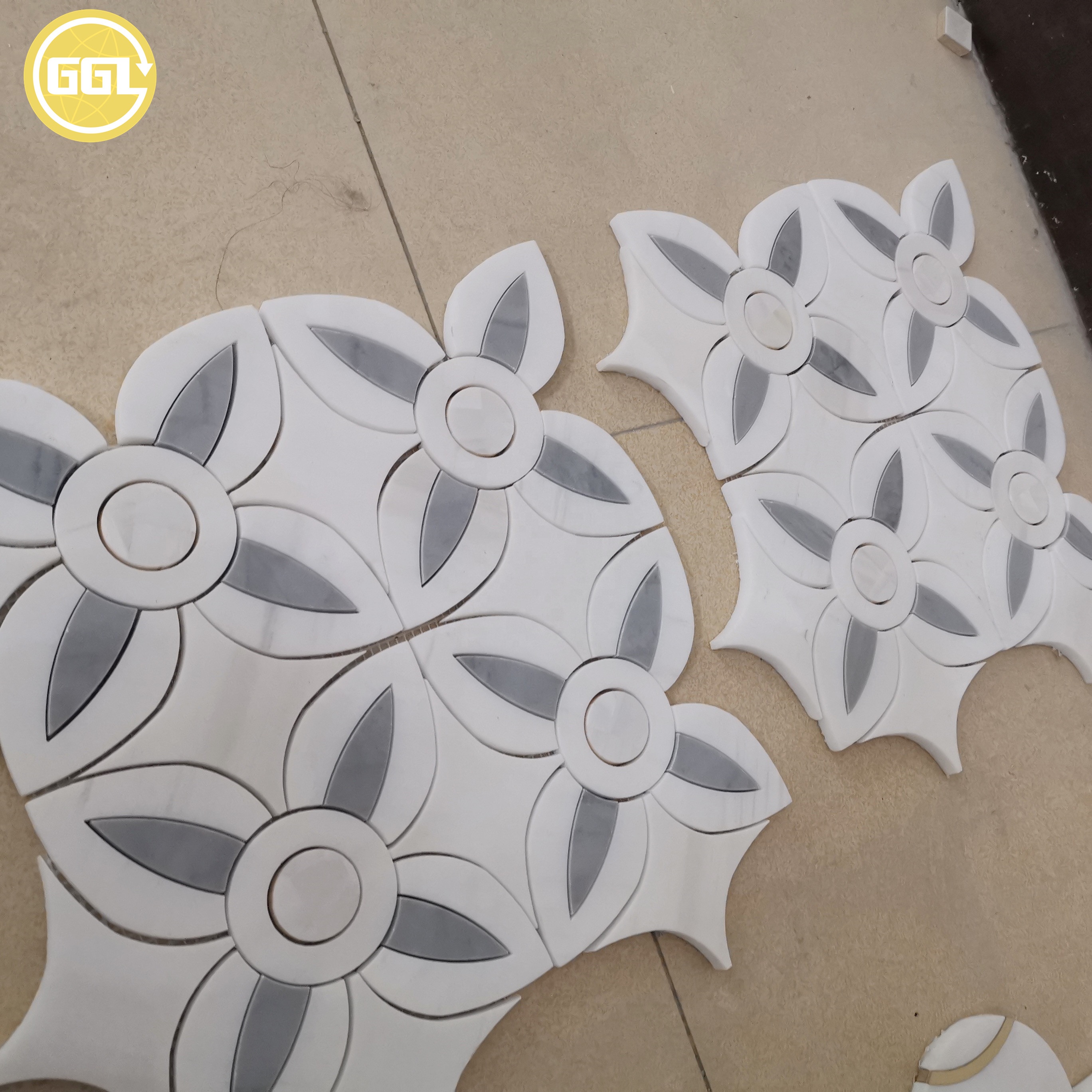 New design gray mix white water jet flower shape marble mosaic tile