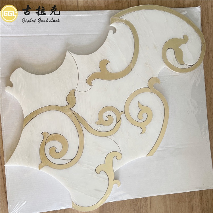 Elegant Design Waterjet Mosaic lrregular White Marble Mix Brass for Wall Tiles