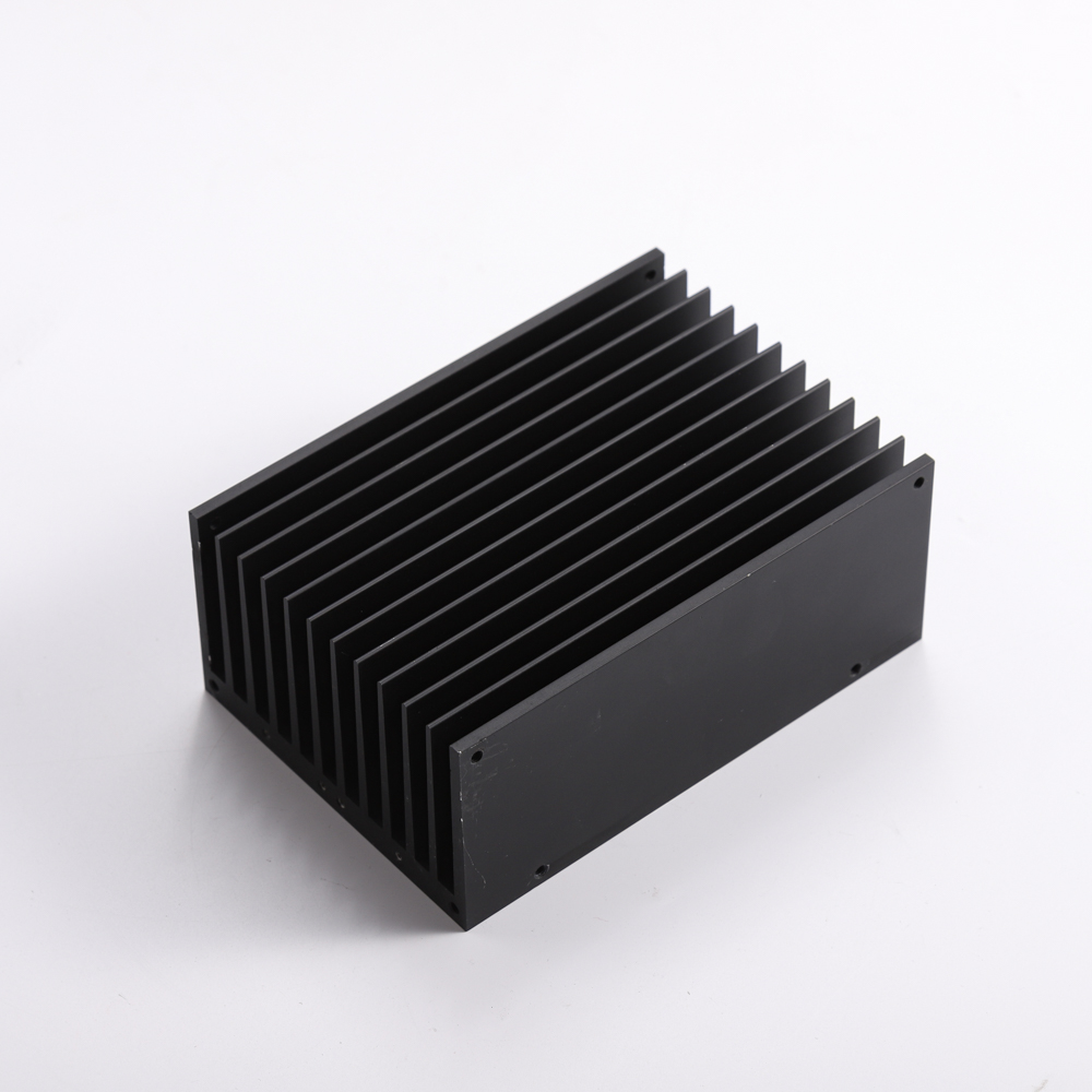 6063 Gorm Anodized Cnc Milling Extruded Heatsink Profile Raidiator Iolraíocht Extrusion Alabaim Uisce Fhríochtaithe Heat Sink