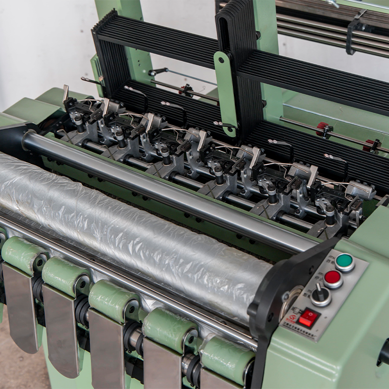 トップクラスの織機で卓越したクラフトマンシップを体験してください