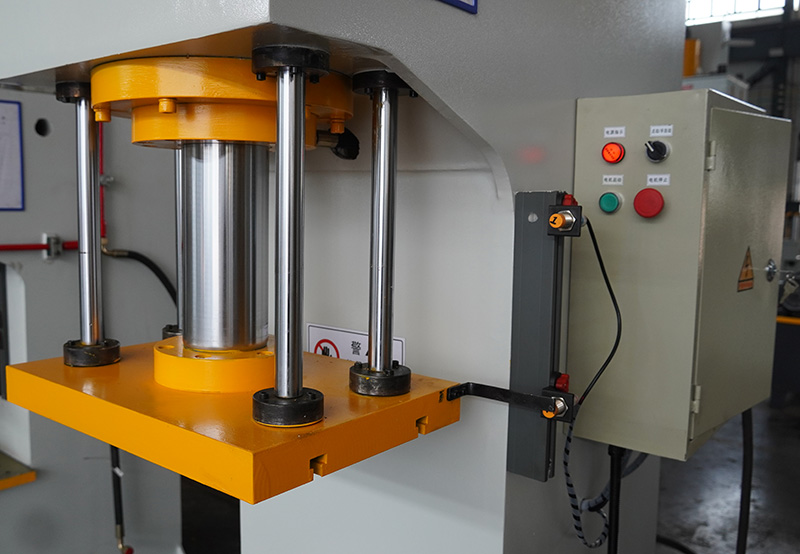 Nadun 63t Single Column Press Machine With Four Column Guiding details