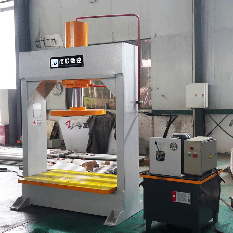 Een blik in automatische buigmachines