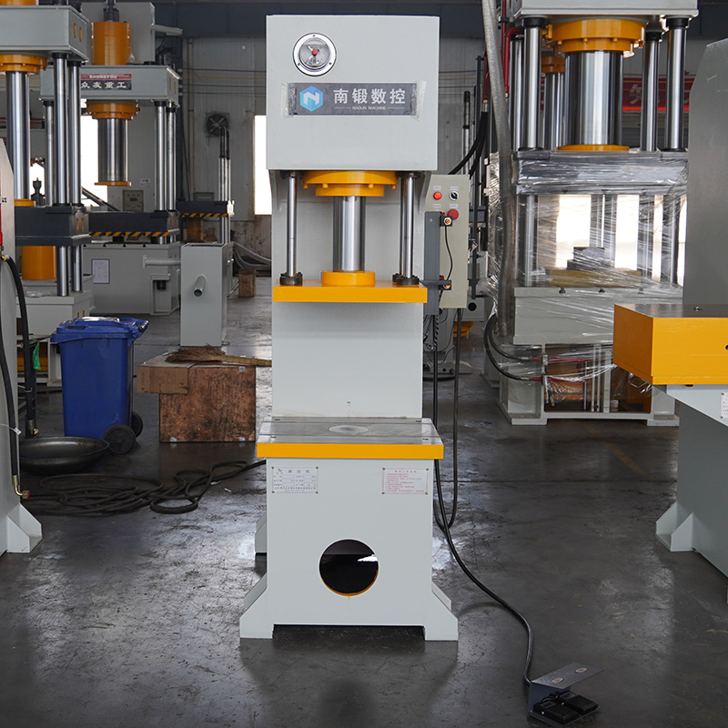 Nadun 63t Single Column Press Machine With Four Column Guiding supplier