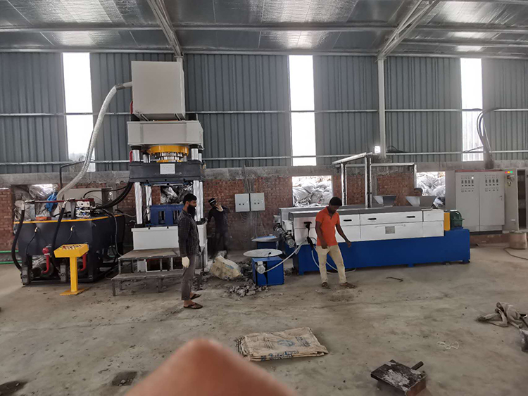 Plastic Sand Brick Production Line in Bangladesh