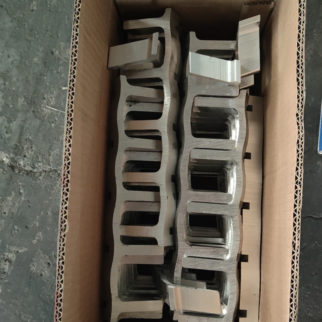 Az ipari környezetben alkalmazott U-alakú gumi tömítések előnyei