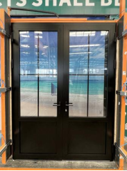 what are the differences between swing doors and sliding doors-5