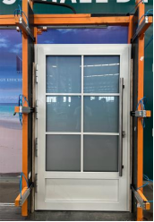 what are the differences between swing doors and sliding doors-6