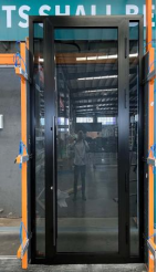 what are the differences between swing doors and sliding doors-7