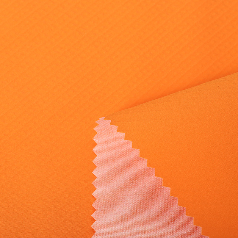 Tela impermeable TPU amb efecte magic crimple