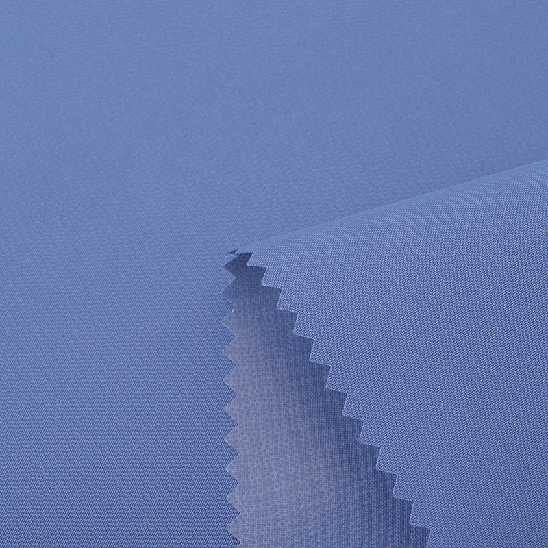 Kaip stiliizuoti poliesterinius triukštus pagal situaciją