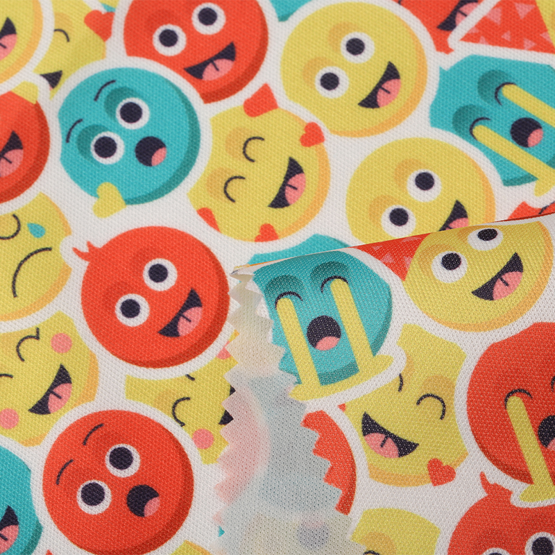 وساده های بیرونی سفارشی با قماش ضد آب به تعداد متر ایجاد کنید.