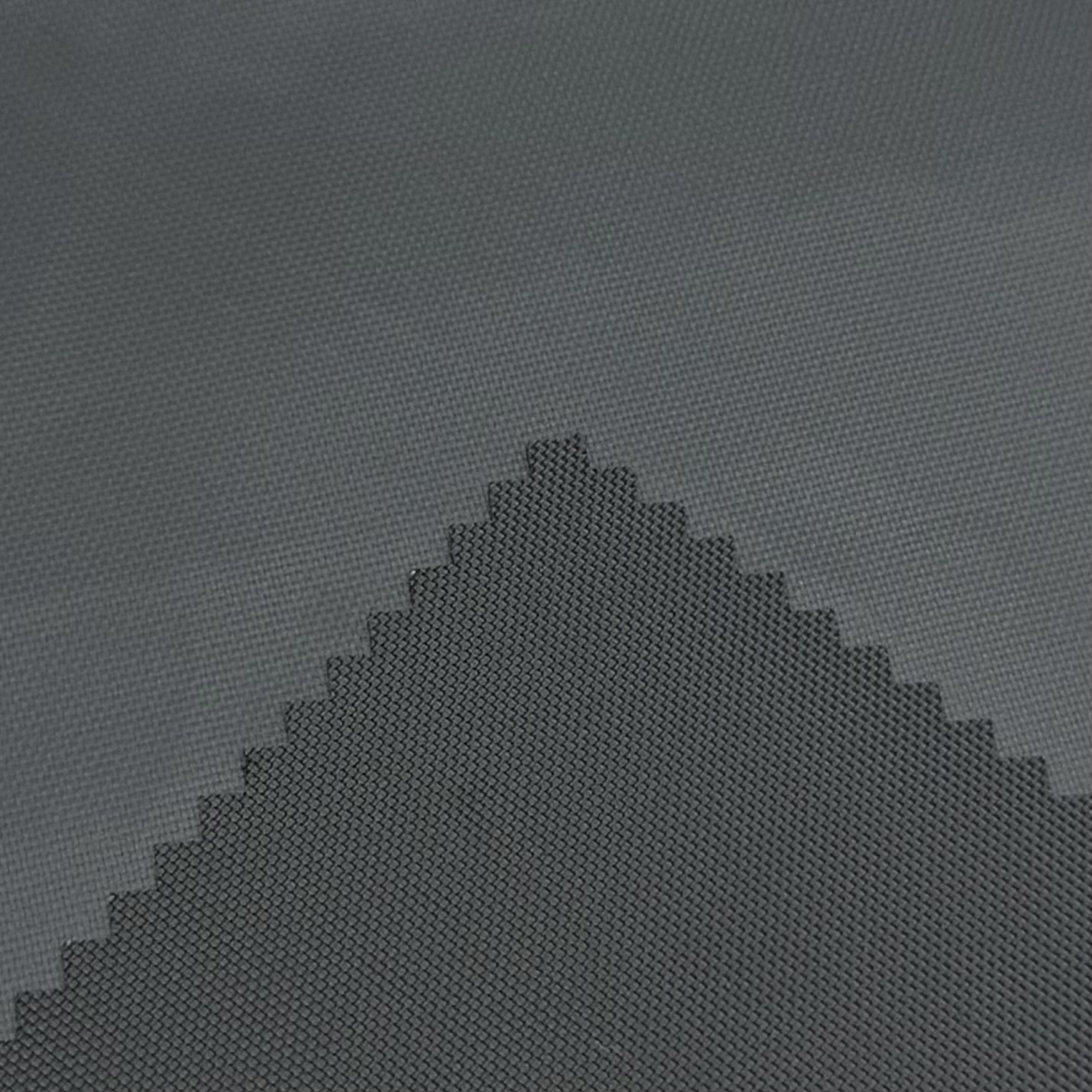 Təkərrür və effektiv temizlik üçün sövqabilən çirkləmə qatı materialı.