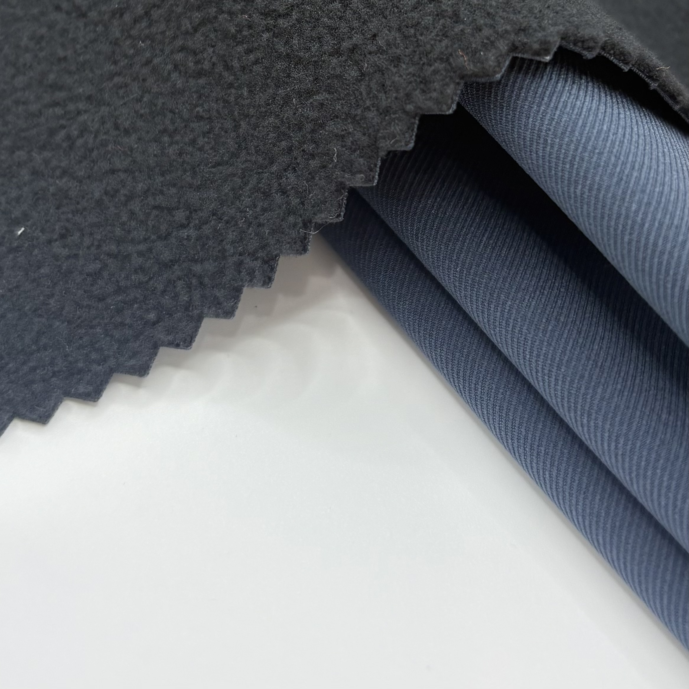 Hər halla uyğun pantolon dəstiçliyi tapın