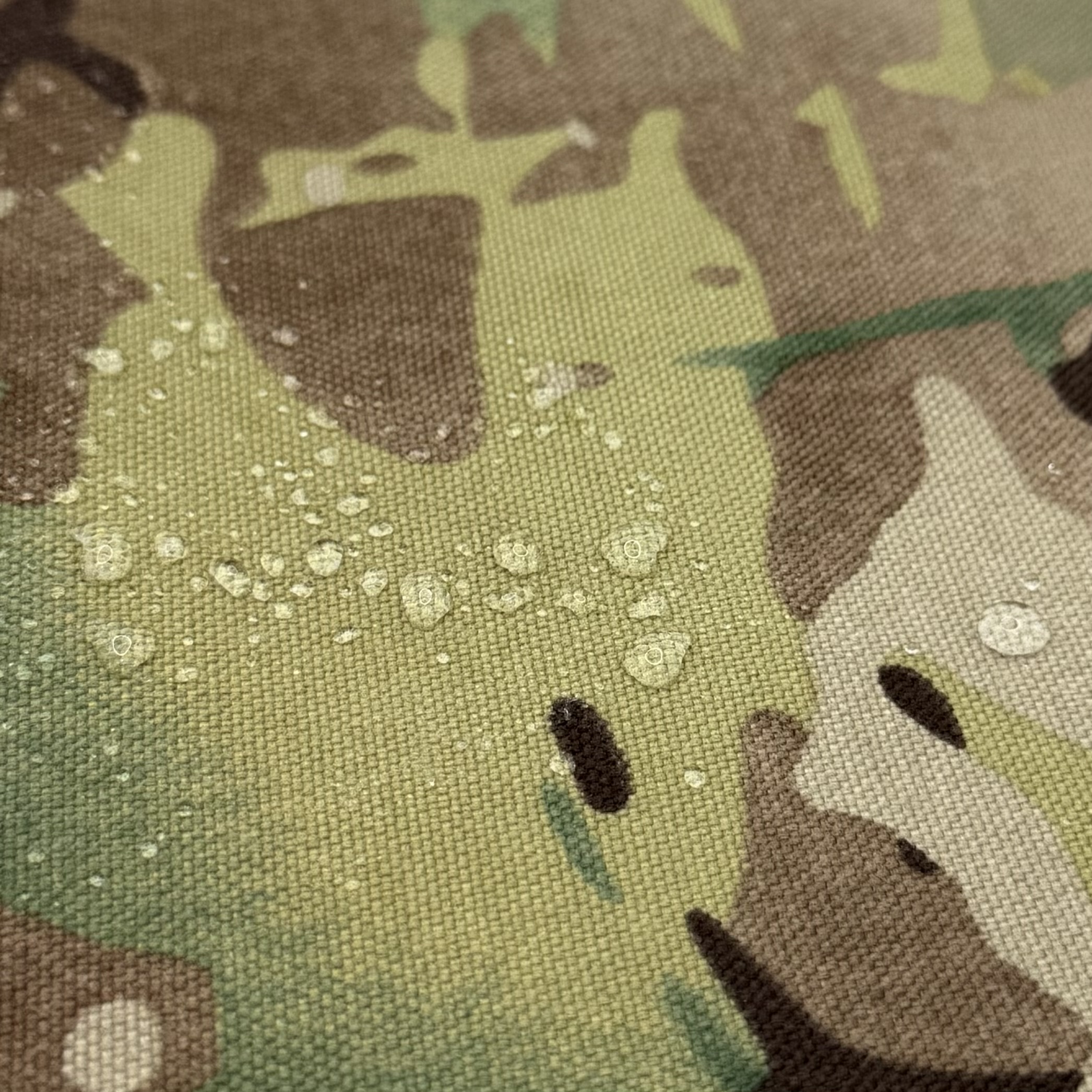 Aktiv giyinmə pantolonları üçün ideal dəstiçlik