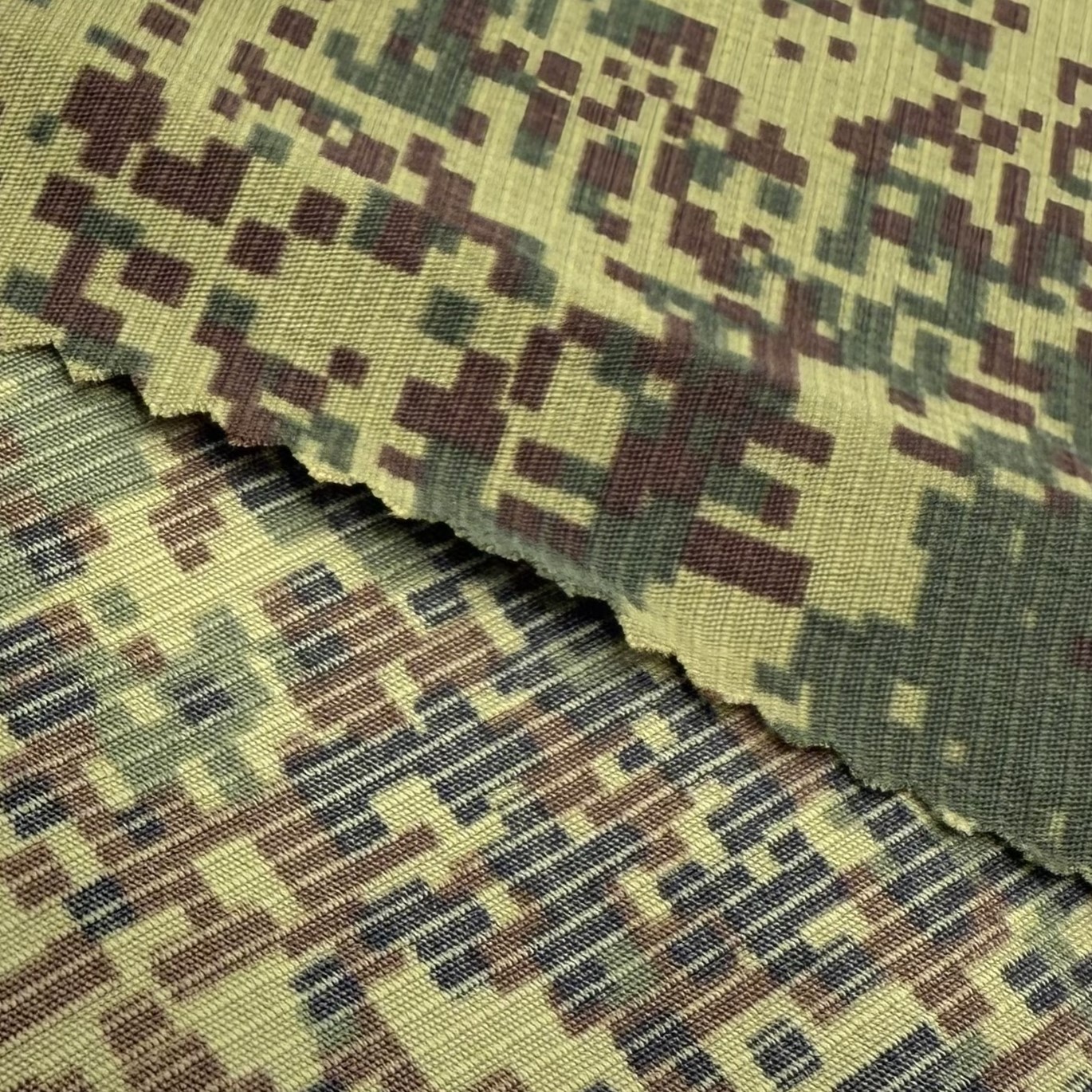 Məktəb forması üçün material seçməkdə nəzərə almalıyız?