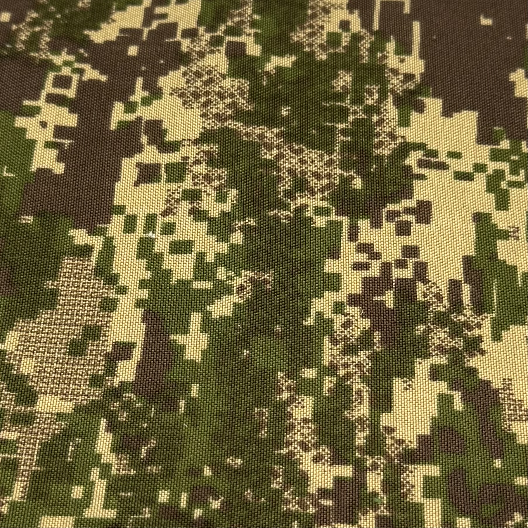 Ədəməlik şəraitlərdə əks etdirici texnikalarla təhlükəsiz qalın