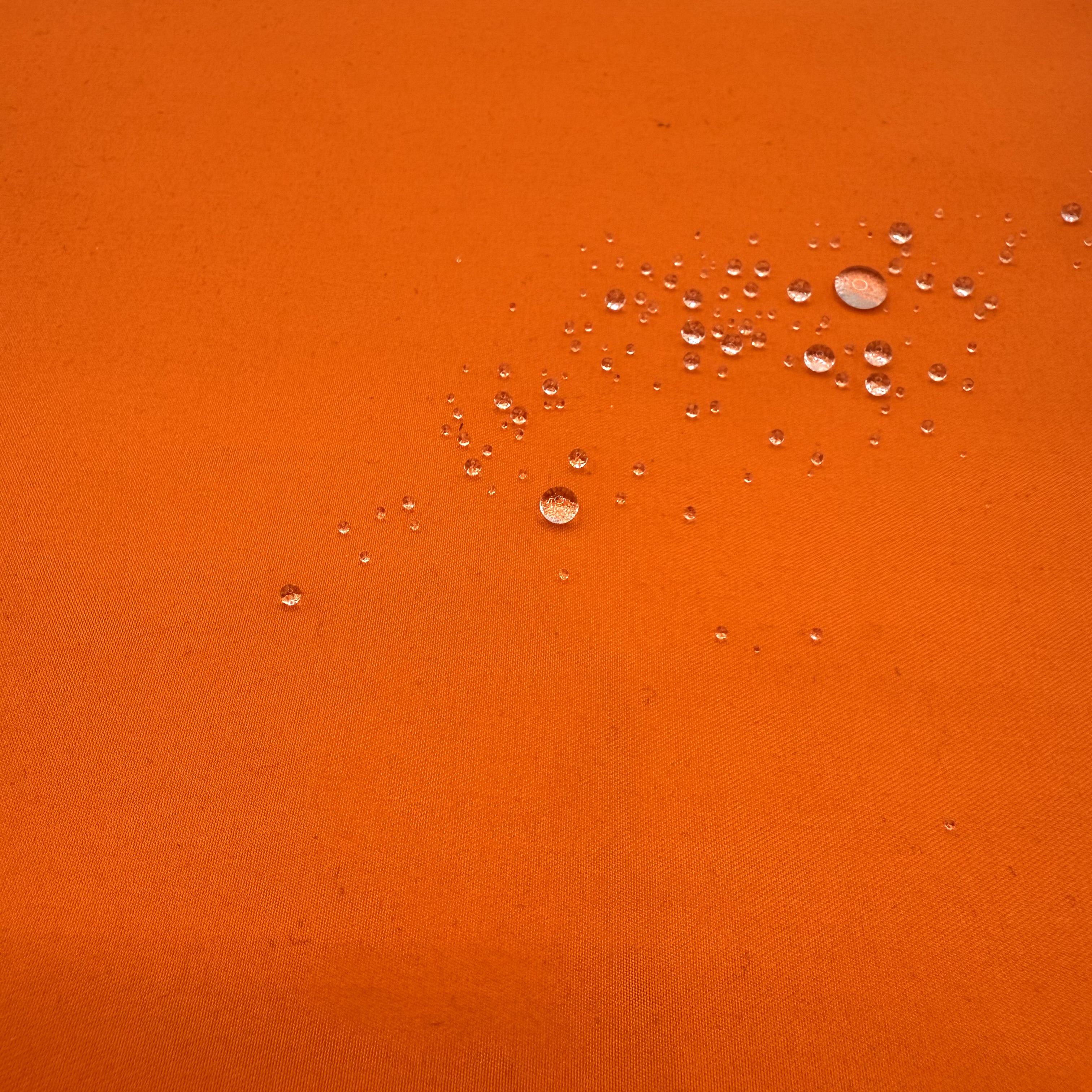 İş geyimləri üçün performansı artırıcı mədənlərin inkişafi