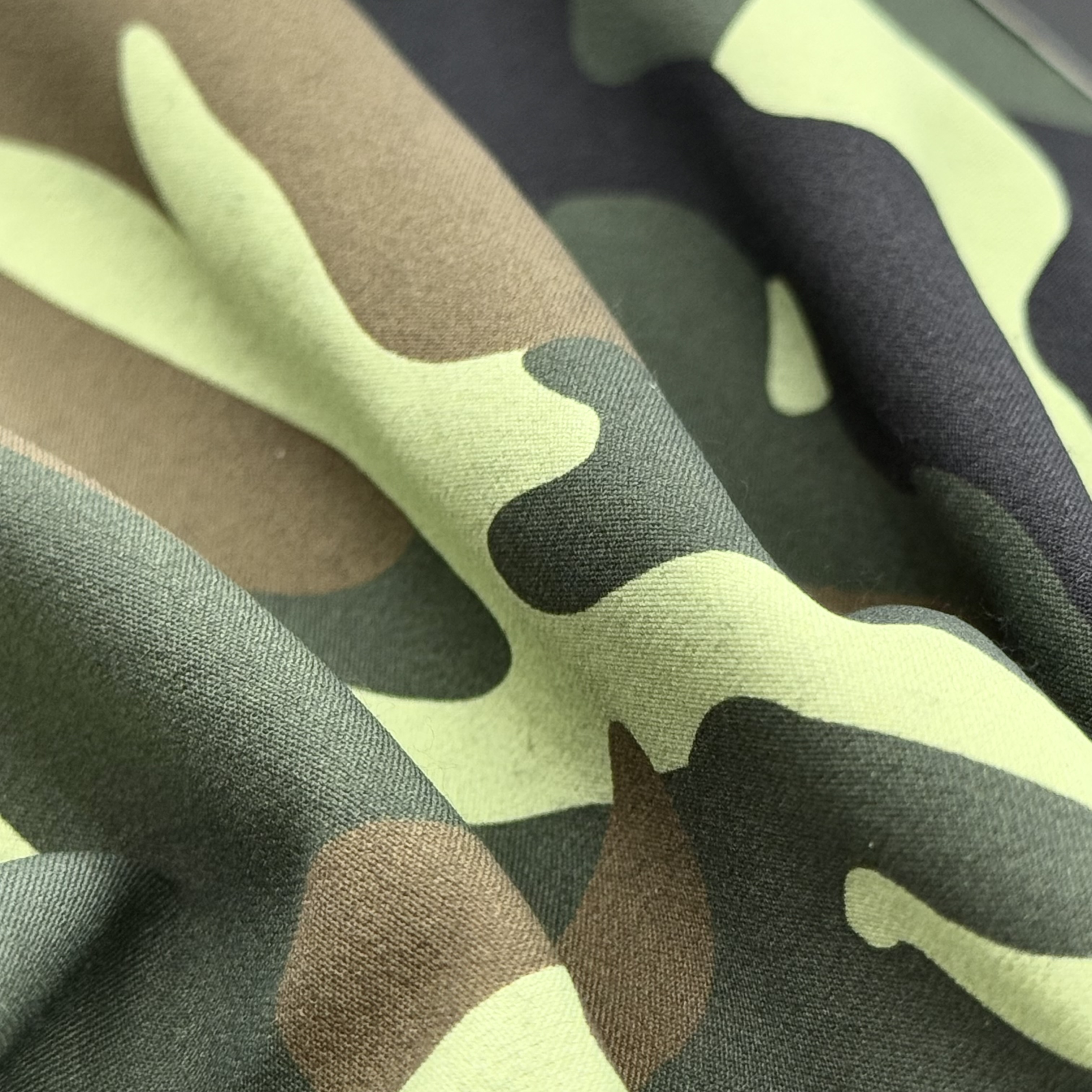 Geyimdən Ev Dekoruna, Onun Versatiliyi Sınırsızdır