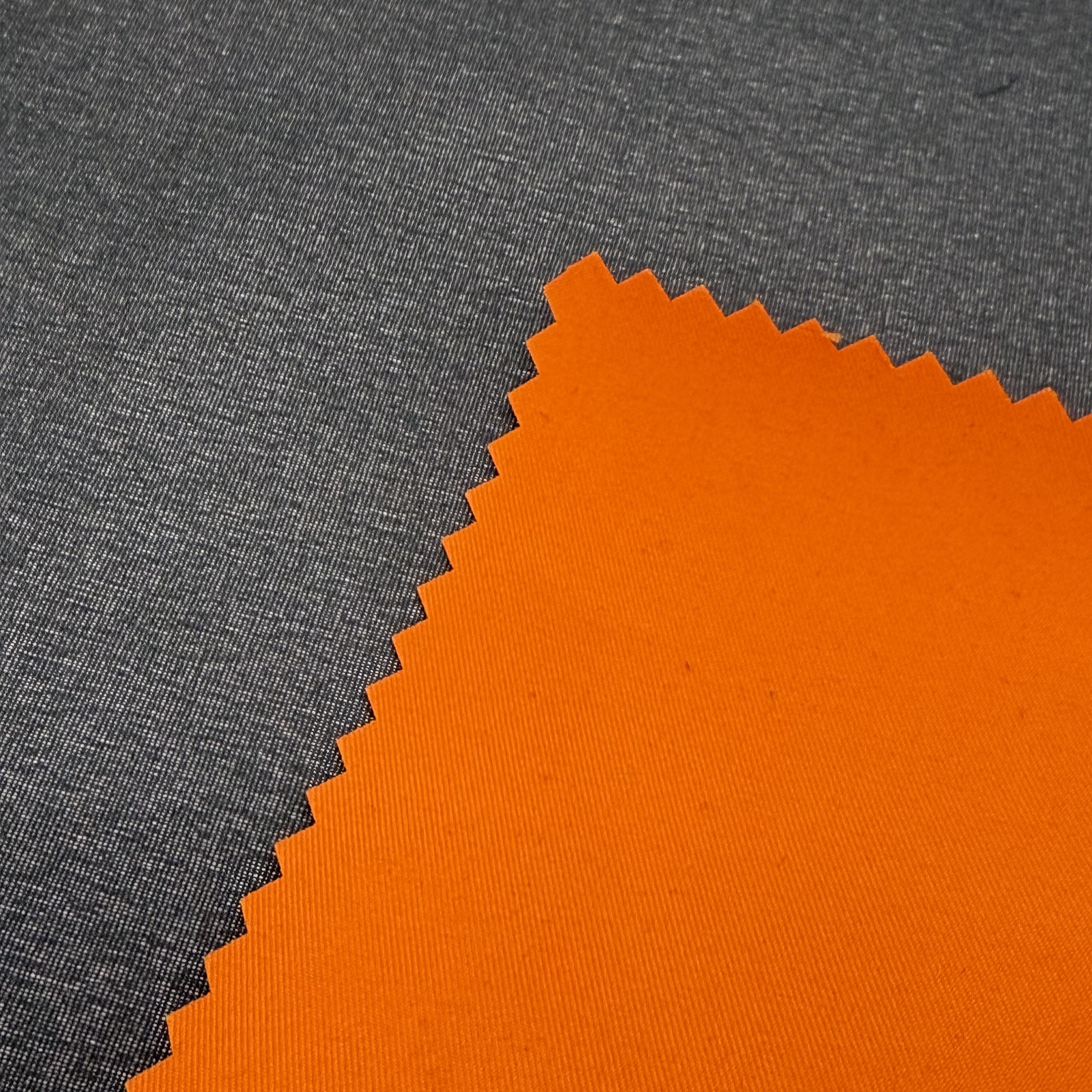 Tərli Spor Giyimlə Optimal Performans Aşağındakı