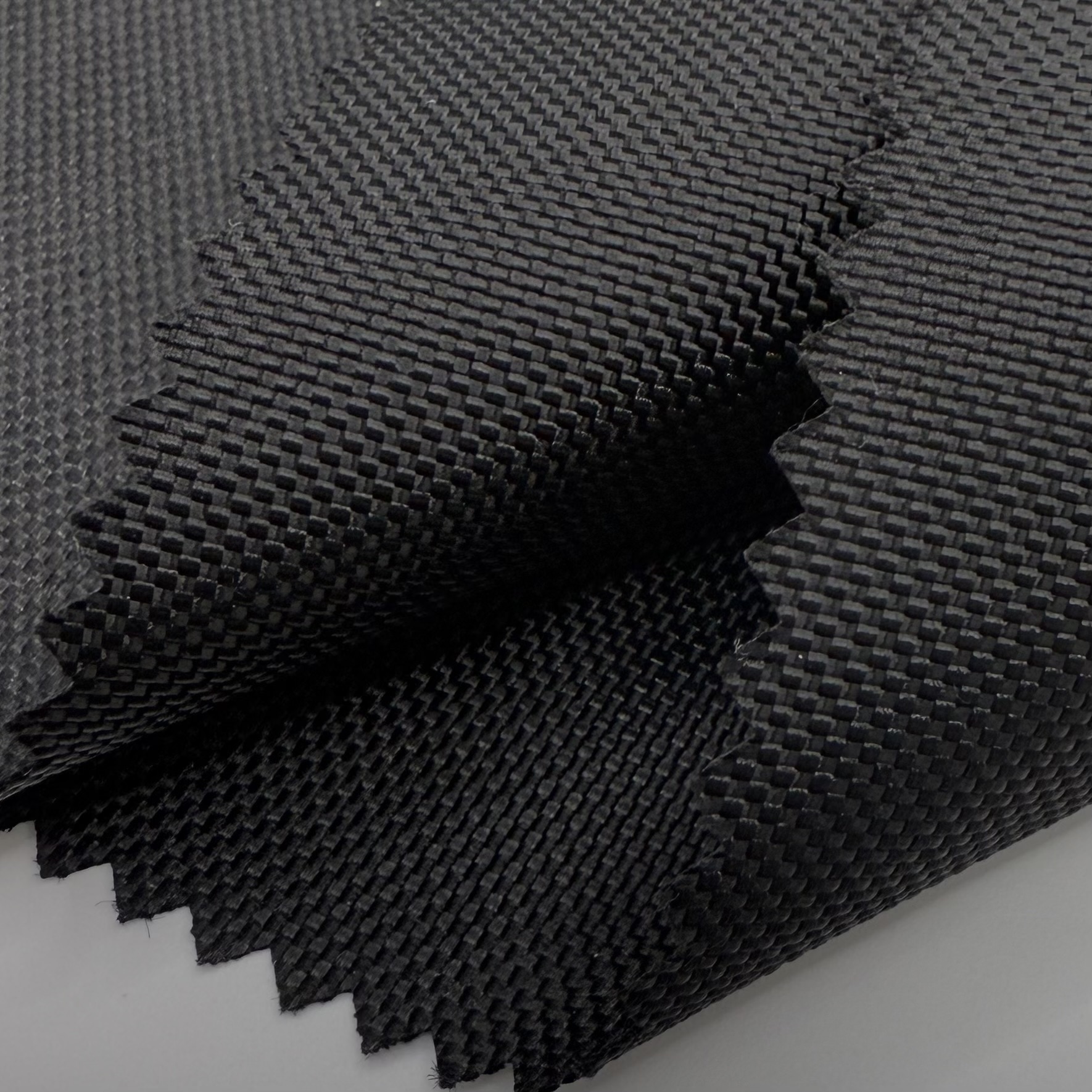 Yüksek keyfiyyətli iş giyimi materiallarının güvəndiyi təchizatçıları