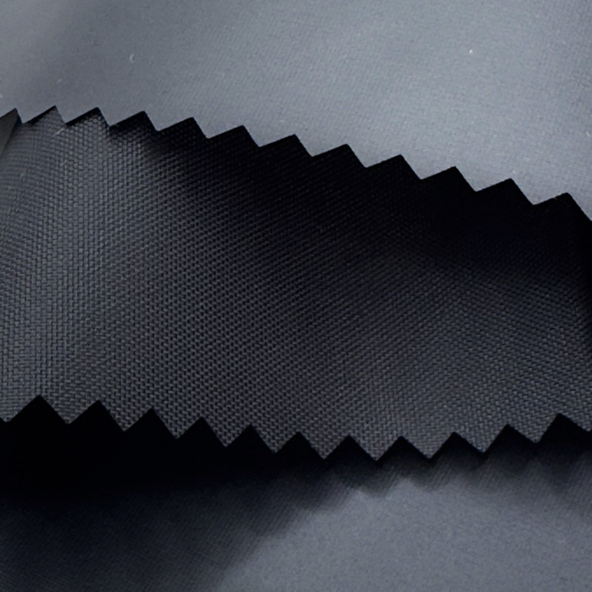 Maddi dəmirli ceket.