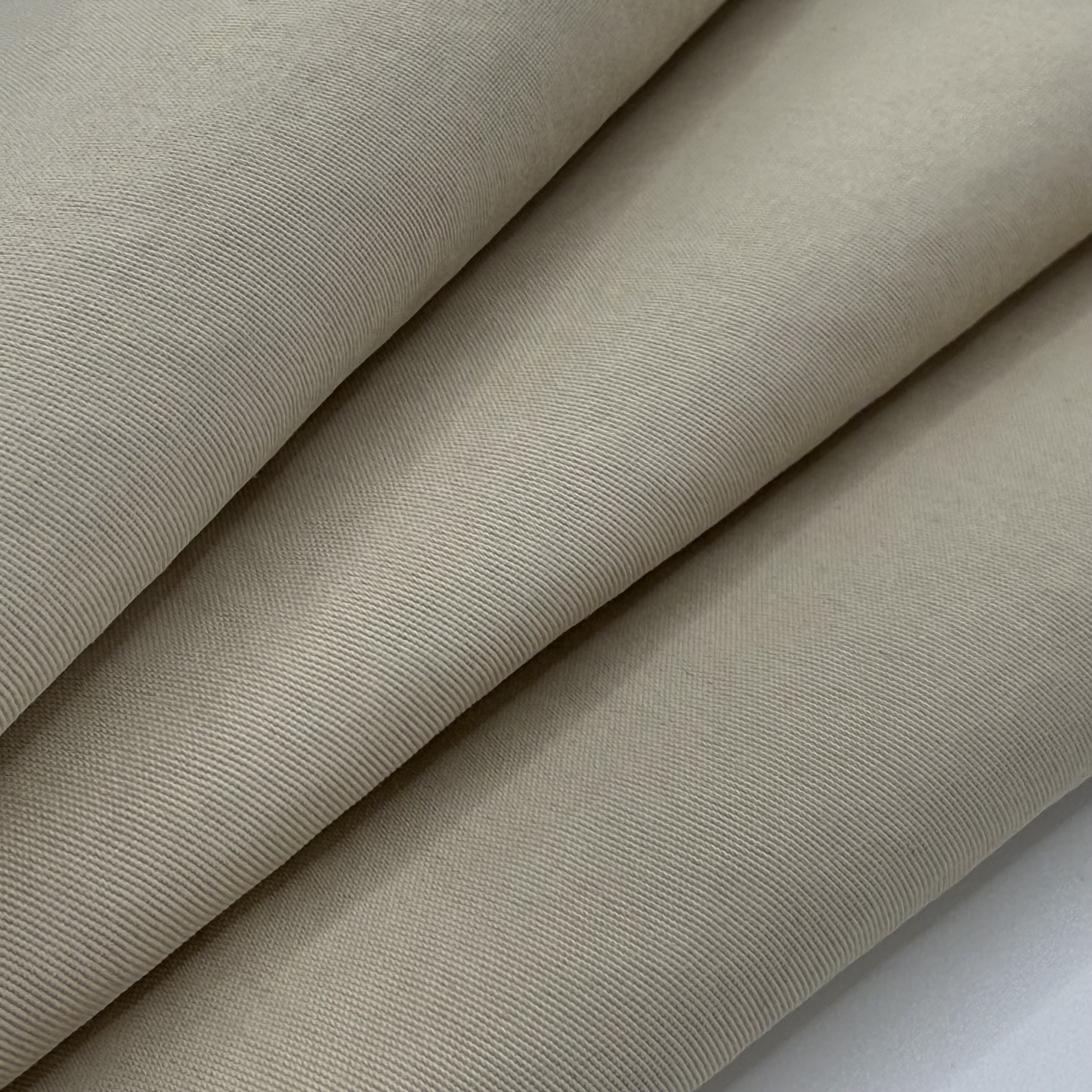 Ədəbiyyatınızı Uzunluq Verən Kishilər və Qadınlar üçün Pantolonlar ilə Yüksəltin.