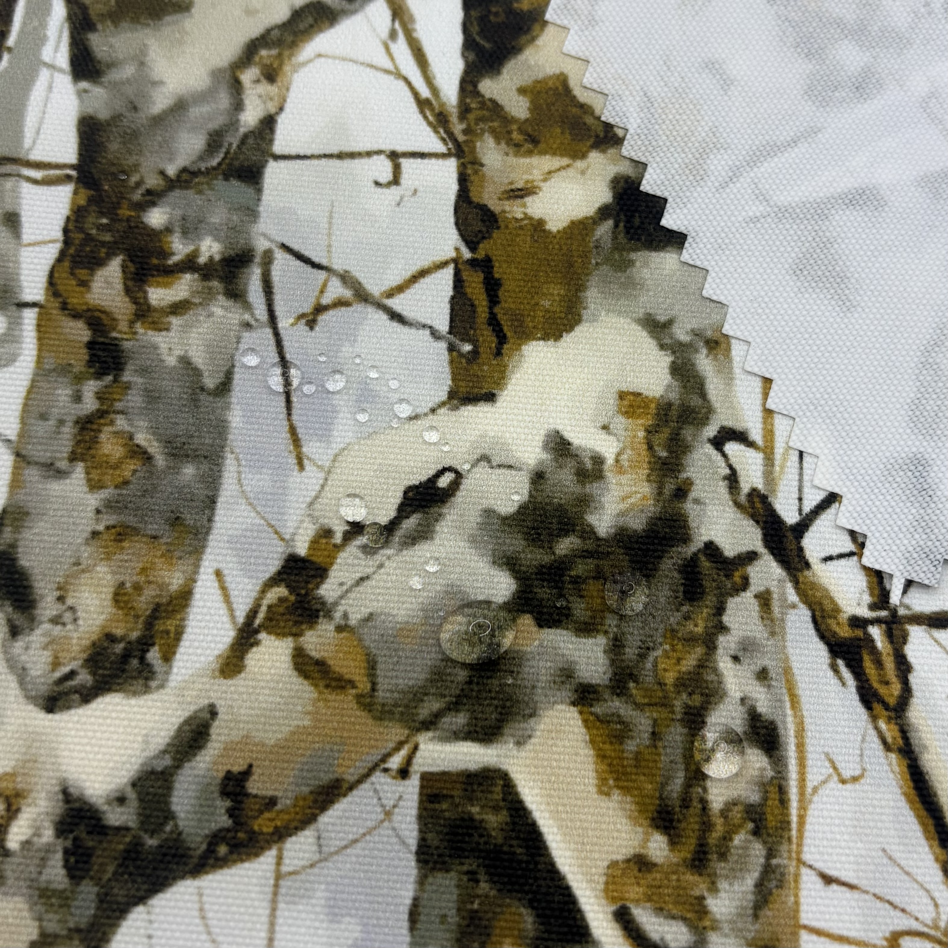 400D*500D 200qsm 100% poliester Xüsusi su keçirməzlik örtük ilə