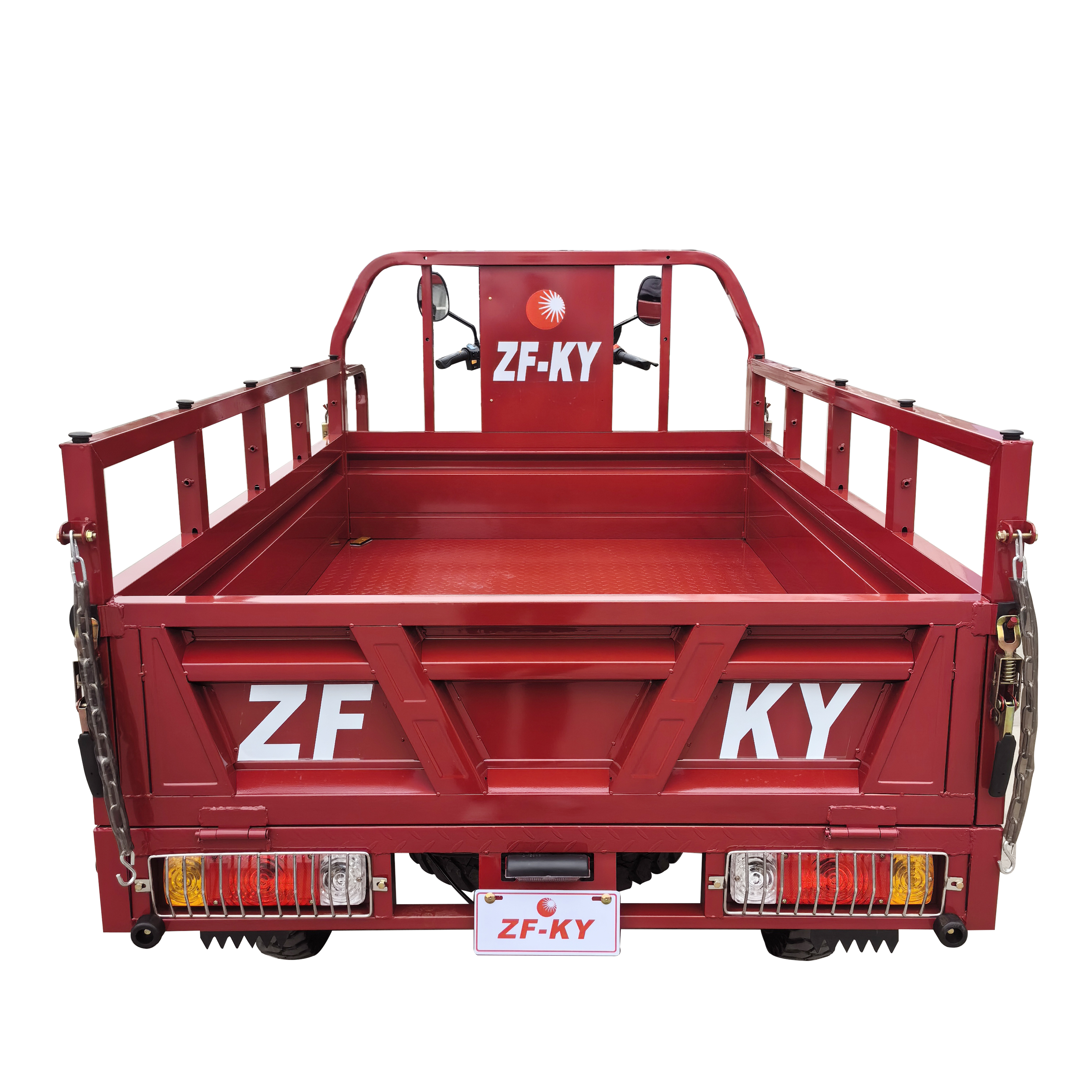 Tren teranyar dina tricycle motor kargo pikeun pasar grosir