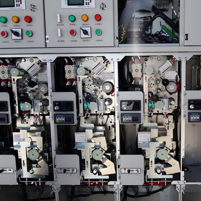 Switching Station (2)(0d794d0c2c).jpg