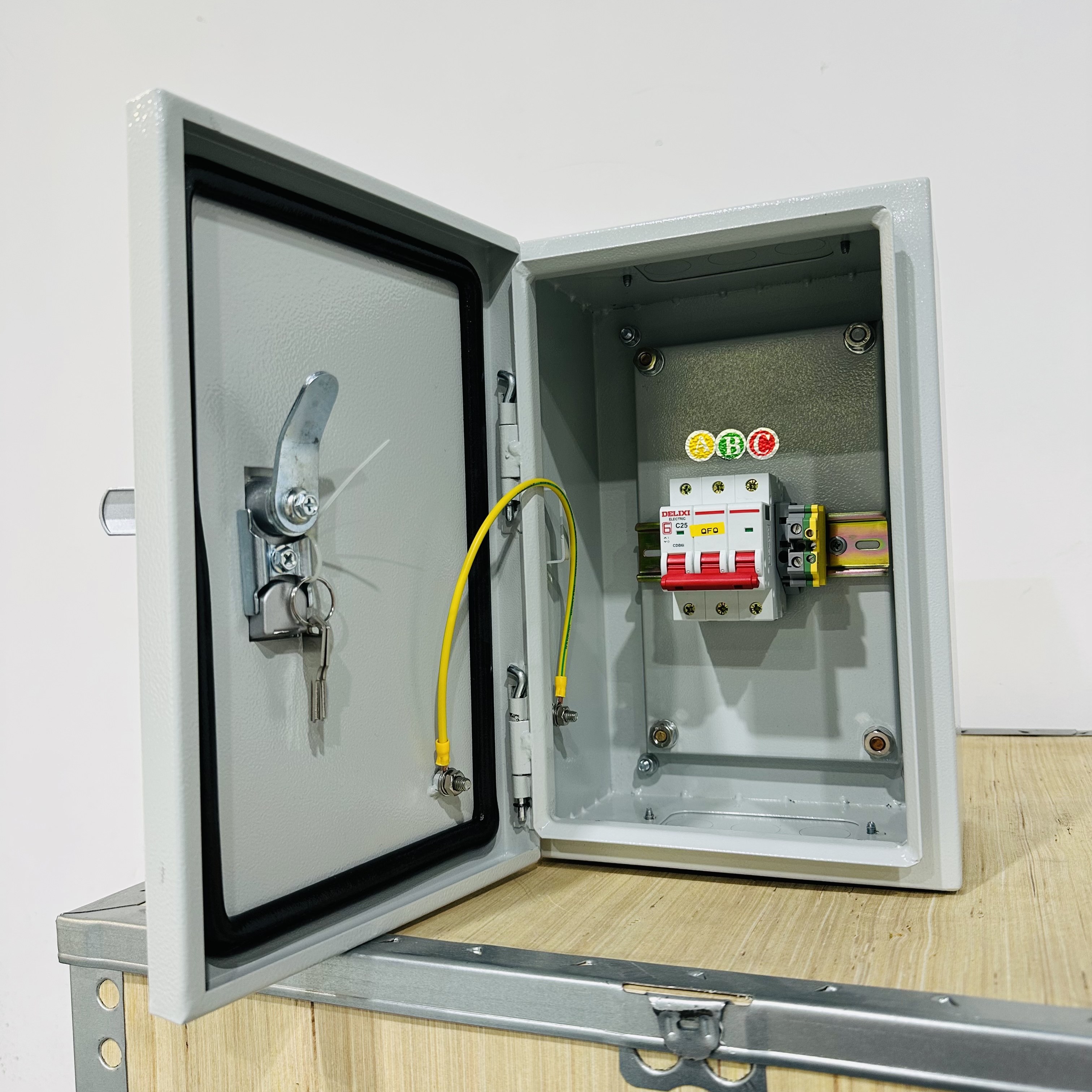 distribution box (3).jpg
