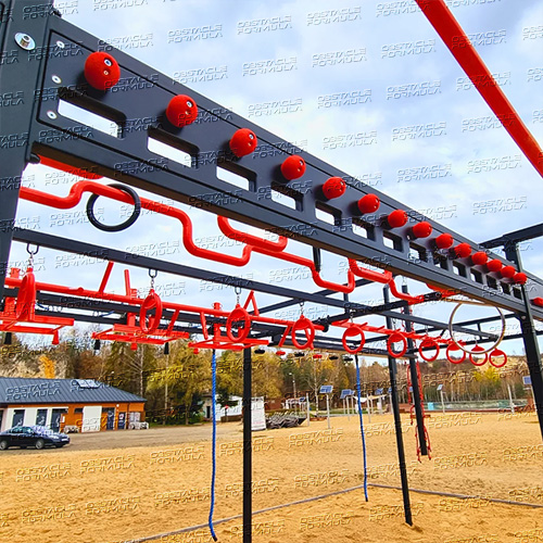 BOARD WITH HOLES AND HALFBALLS – OCR OBSTACLE