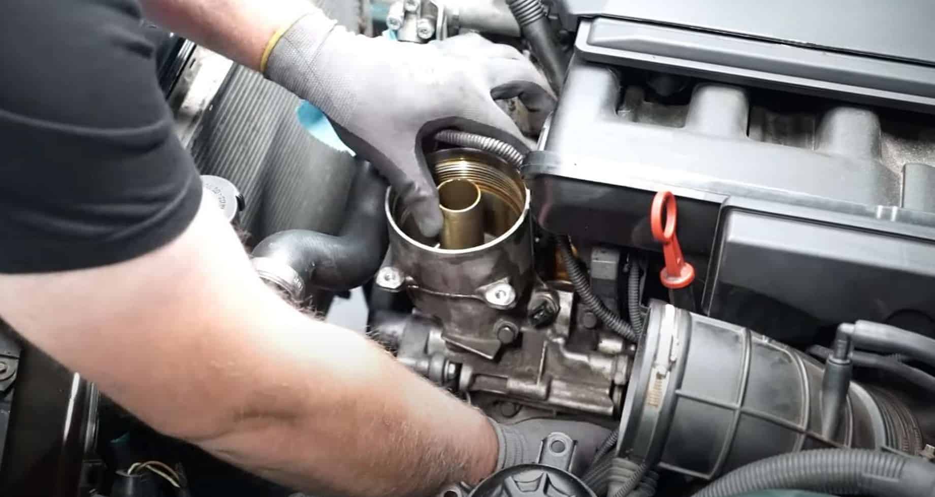 ບໍລິການ Oil Filter Housing: ພິທີການປ້ອງກັນການຫຼຸ້ນດ້ວຍ Seal Installation Kits