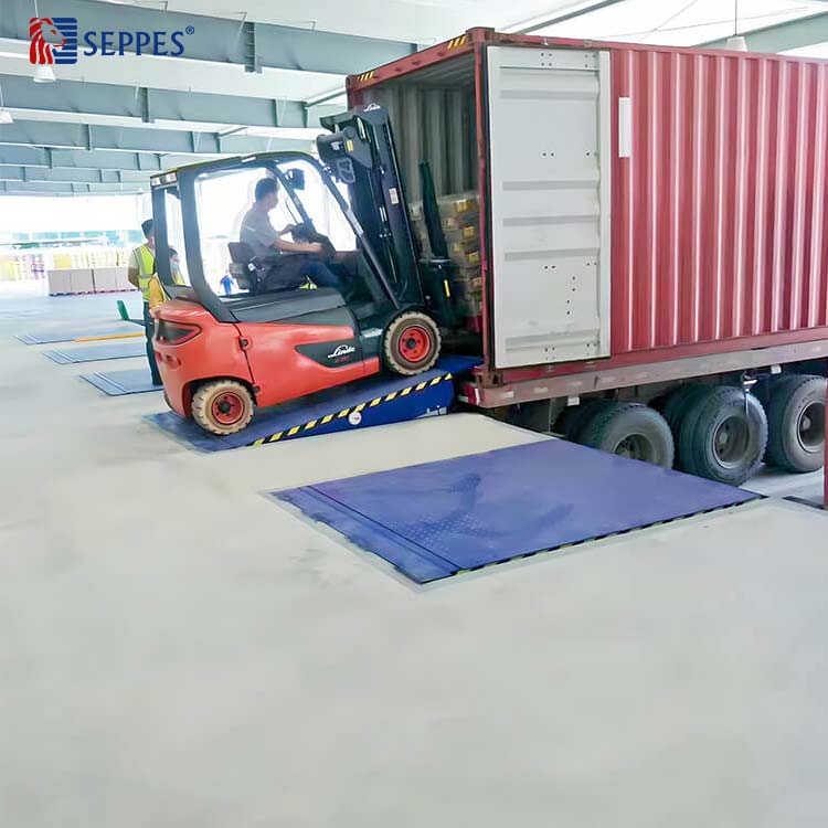 Běžné problémy s používáním napájených nástupních ramp pro dokování a jak je řešit