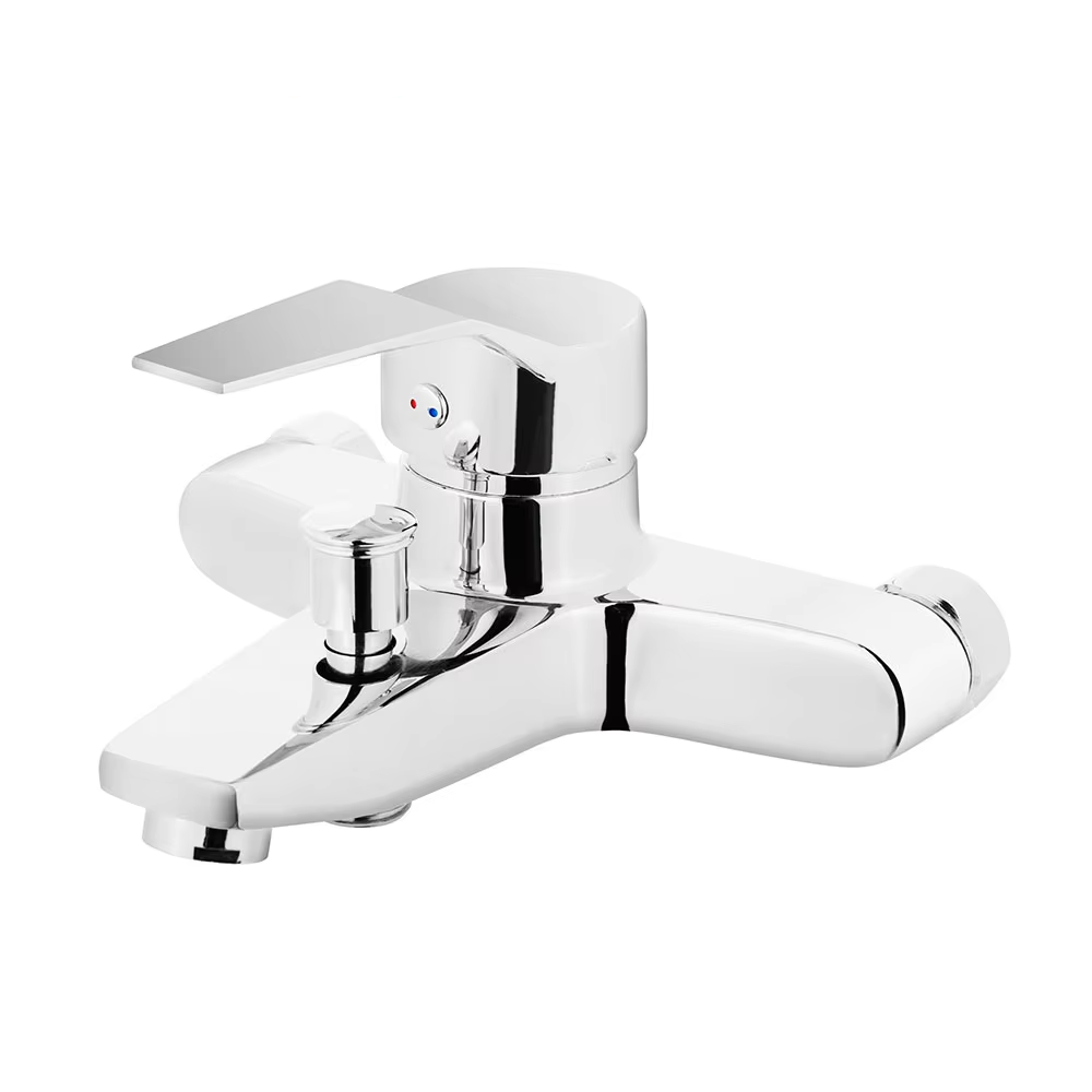 Hopeaa duši vesikohde seinällä kiinnitetty kylpyhuoneen duši vesikohde