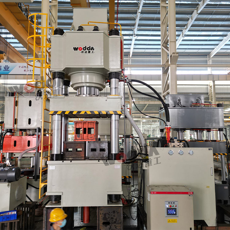 1000 tonų keraminių pultų formavimo hidraulinis spaudimas