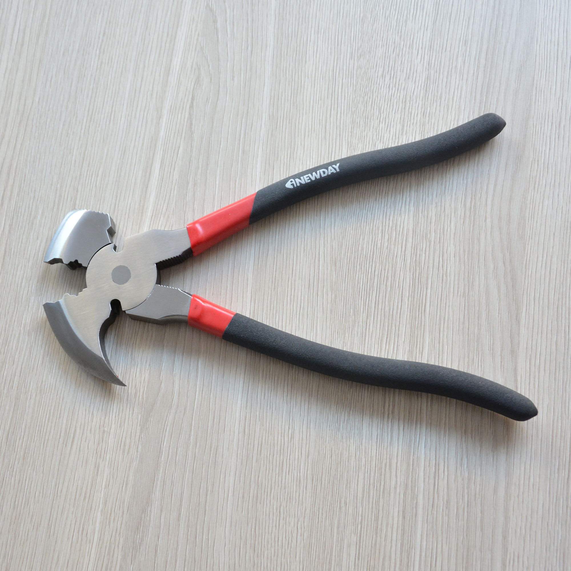 AIDANVÄLITYSJÄNNITTEEN LEIKKUUTERÄ TX366