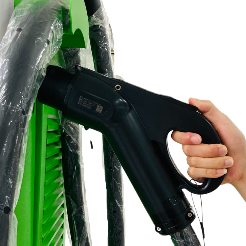 Élvezze a könnyű telepítést és használatot a Pulsar Plus 40A felhasználóbarát funkcióival.