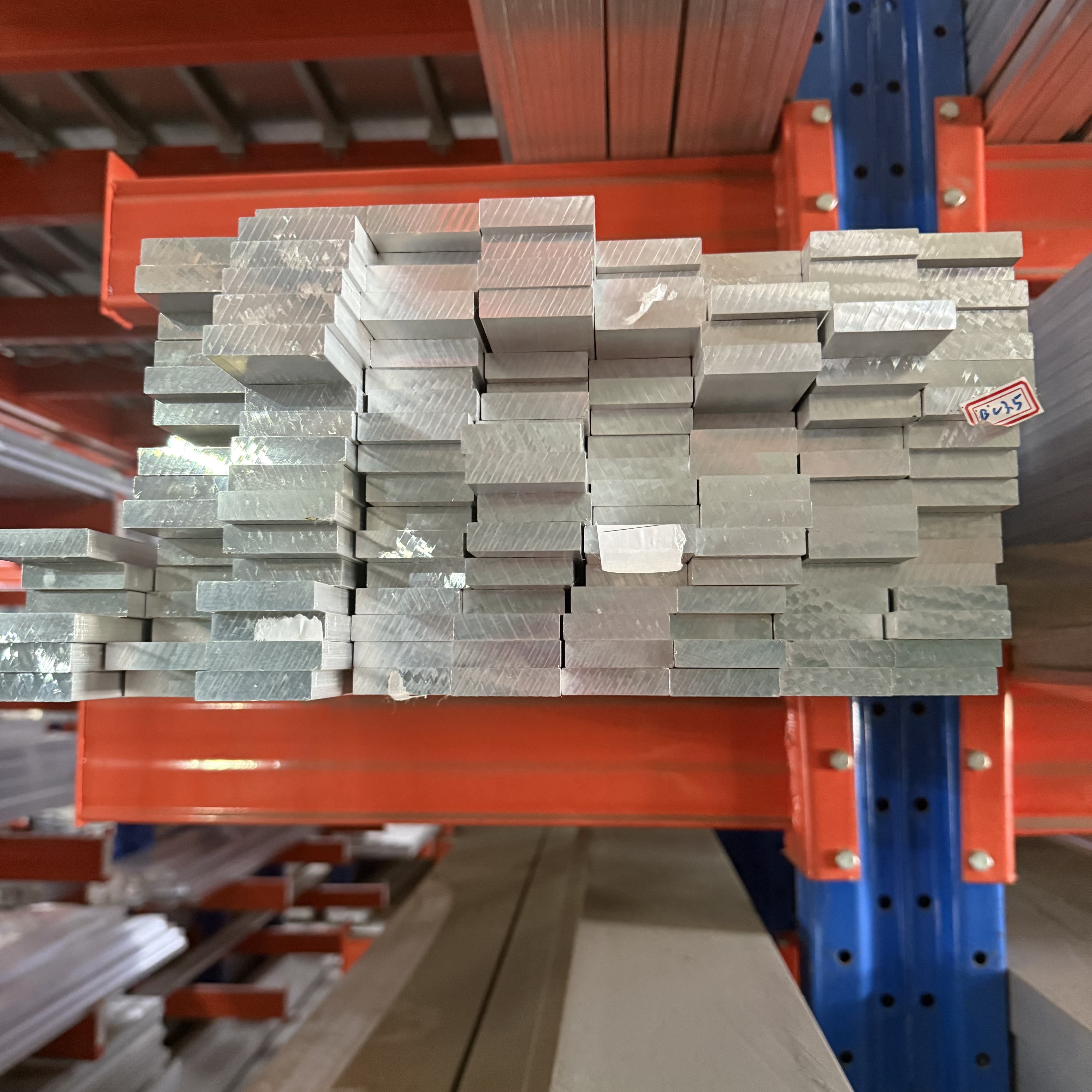 چرا فولاد نورد سرد را برای پروژه‌های مهندسی دقیق انتخاب کنید