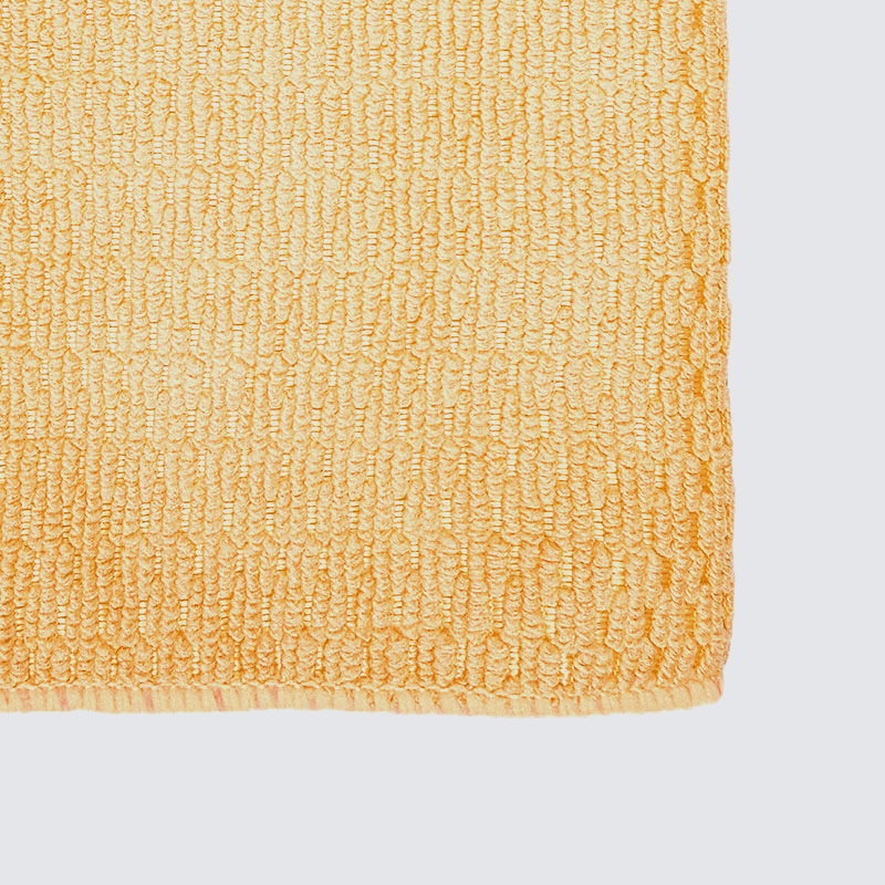 अपनी व्यायाम की कुशलता को अधिकतम करें एक टोवल के साथ जो आपकी चीजें रखने के लिए डिज़ाइन किया गया है