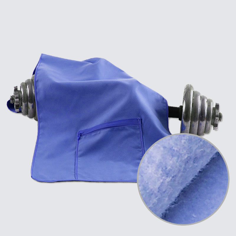 Niestandardowy pochłaniający szybko suszący mikrofibrowy ręcznik treningowy z kieszenią na suwak