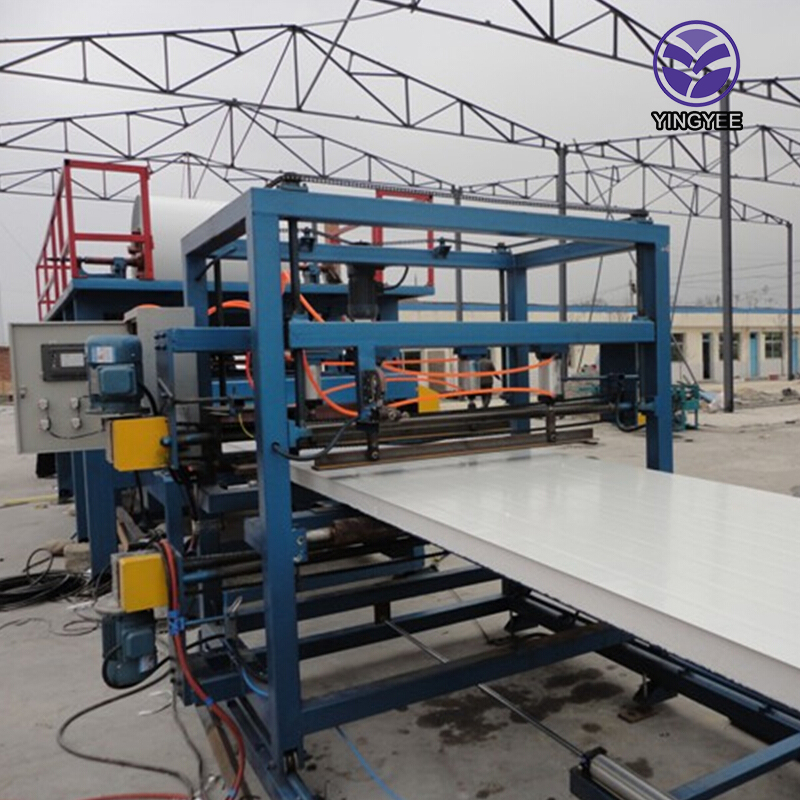 Tối đa hóa năng suất với Máy tạo hình cuộn Sandwich Panel