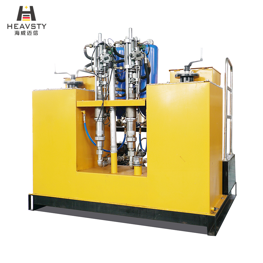 جهاز رسم علامات الطرق بالرش البارد المرتبط بالشاحنة طراز HW 18L-2 (يمكن صنعه كجزئين)