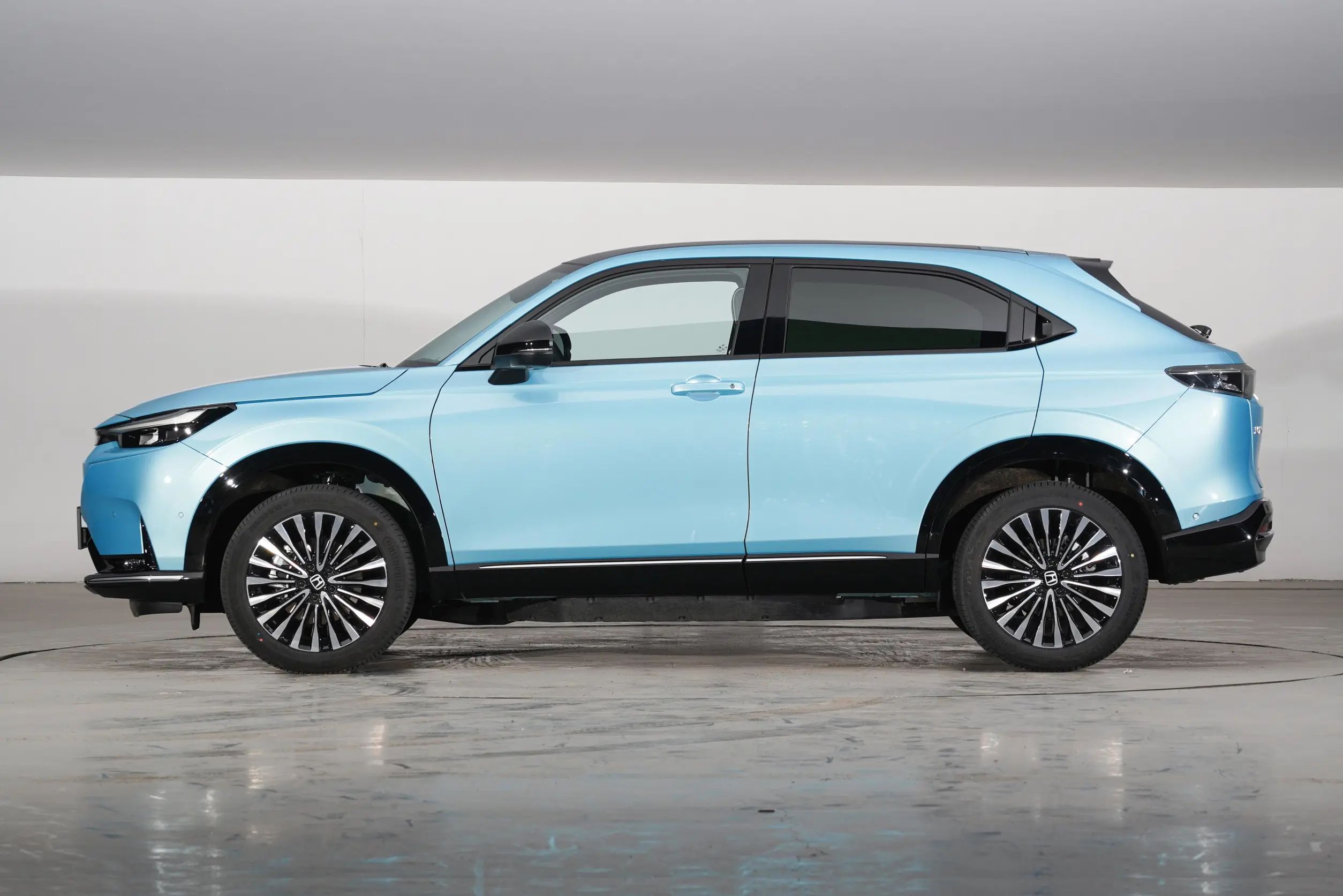Hot Sale Sport SUV EV ENS1 420KM 510KM TOP Version Gac ENS1 Electric Car details