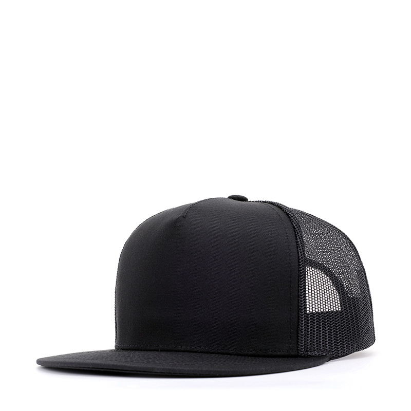 Topi snapback hitam yang boleh disesuaikan