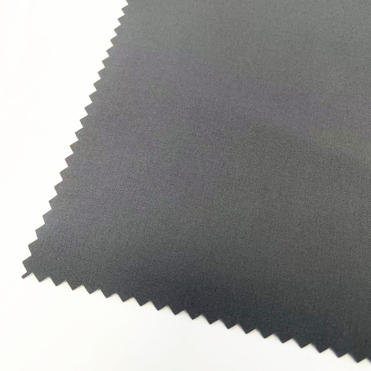 재생 폴리에스터 4방향 스트레치 직물 TPU 접합 마이크로 편광 플리스 방수 통기성 재킷 직물