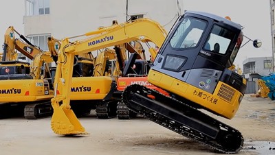 KOMATSU PC78